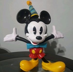 Mickey Mouse 90th Birthday Collectible Sipper Cup